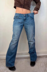 Maurices Women's Bootcut mid 9.5”rise blue jeans — photo 4 of 15