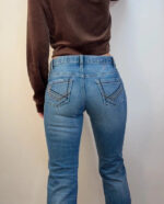Cinch Women's Y2K Mid 9”Rise Bootcut Jeans W28L28