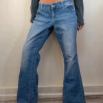 Maurices Womens low rise 8.5” flare blue jeans W35 L30.5 embroidered UK 16-18