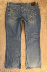 Maurices Women's low rise 8.5” flare blue jeans — photo 10 of 15