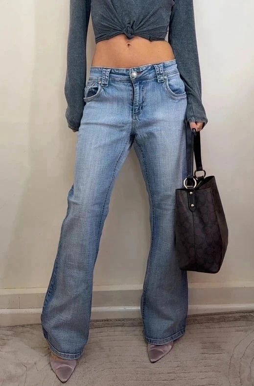 p1-495.jpg Hydraulic womens low rise 9” flare jeans