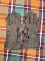 Vintage 90s Brown Women’s Lambskin Leather Gloves Size 8 Soft Grain Minimalist — photo 5 of 9