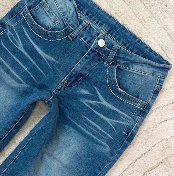 Womens y2k Flare mid 9”rise blue jeans W27 L29 Petite UK 8 embroidered flap 00s